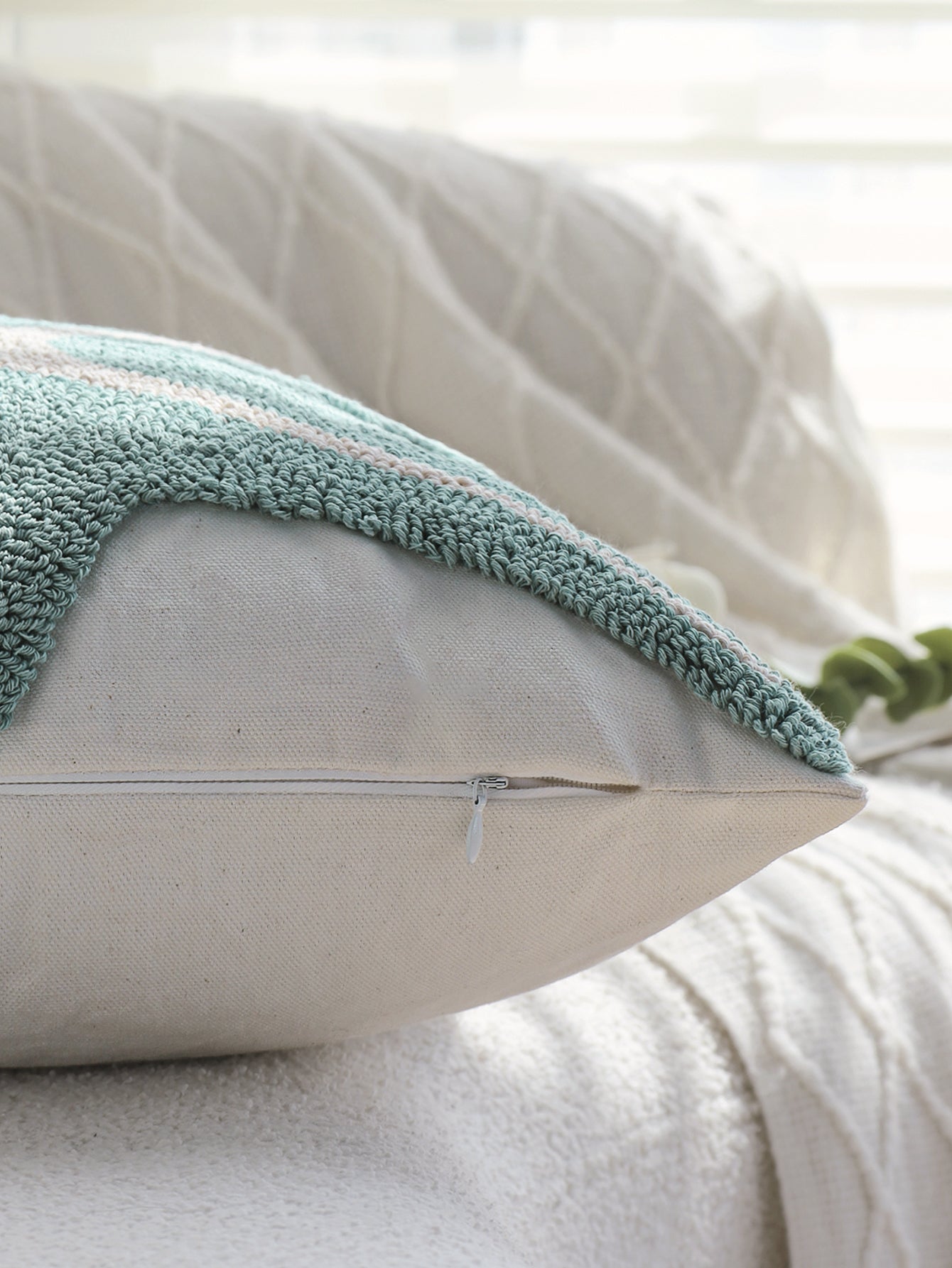 Coastal Tufted Throw Pillow Cover with insert Textured Decorative Accent Pillow 18"x18" pack of 1