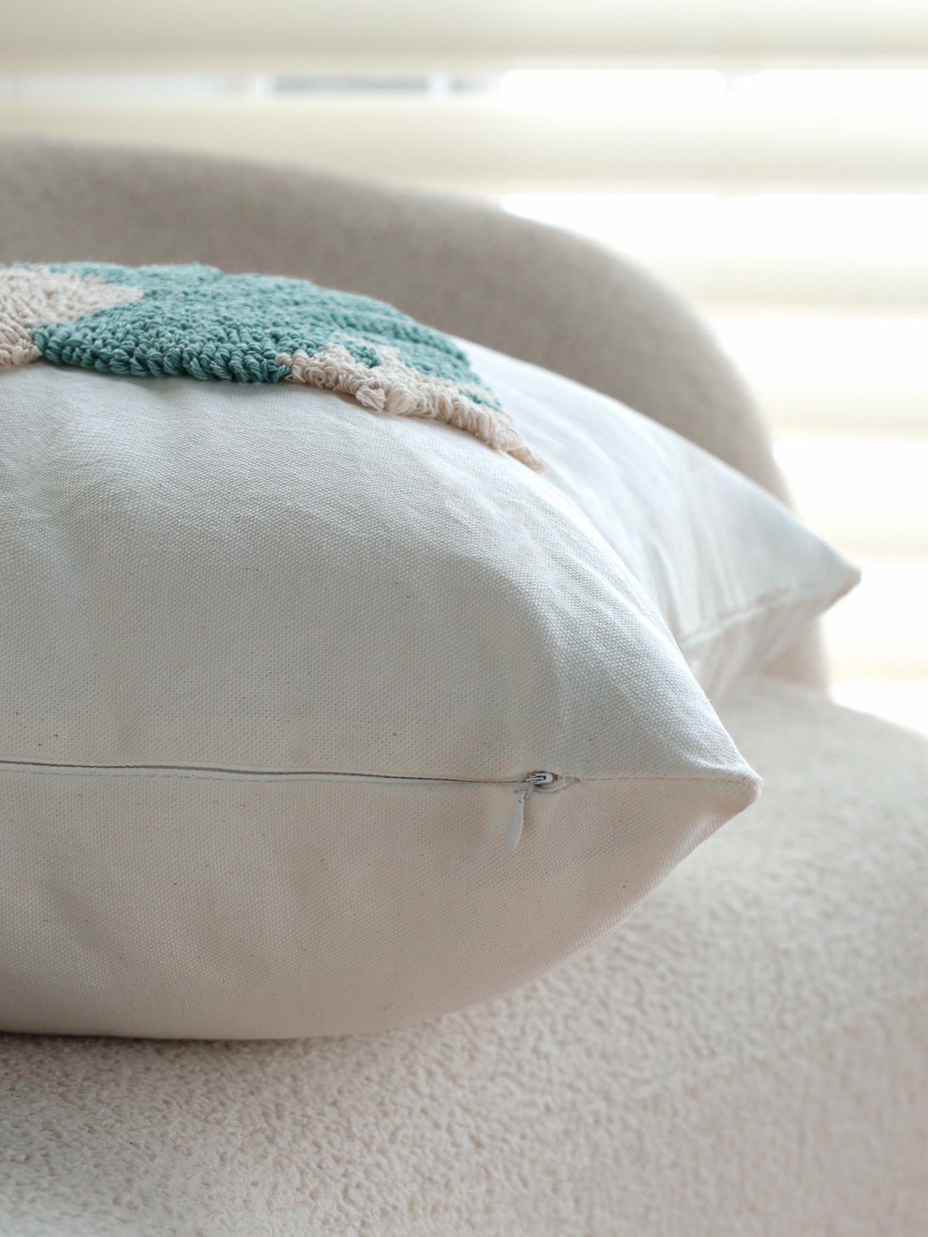 Coastal Tufted Throw Pillow Cover with insert  Textured Decorative Accent Pillow 18"x18" pack of 1