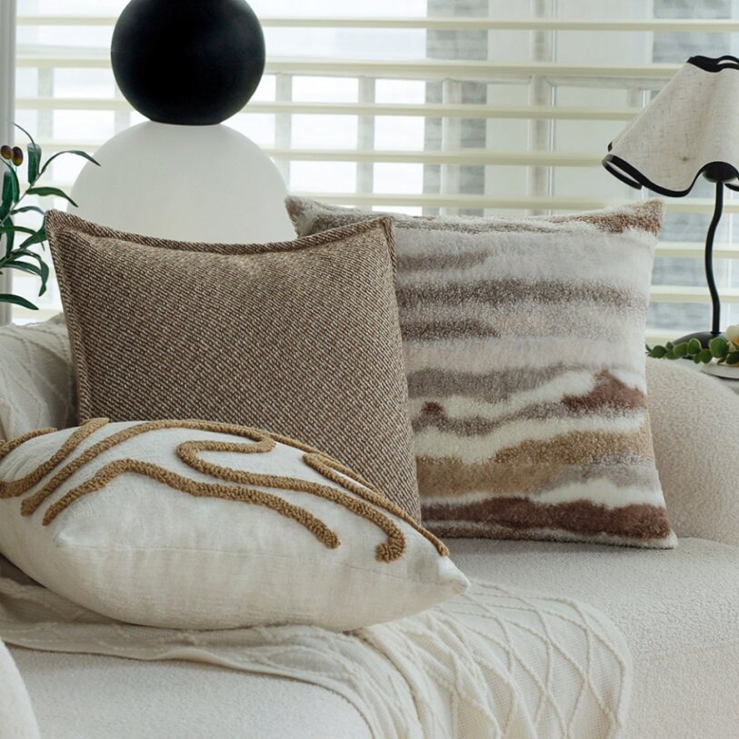 Pack of 1 Plush Striped Faux Fur Throw Pillow with insert– Soft Textured Modern Accent Pillow size 18"x18"